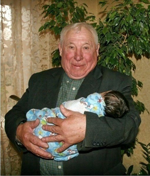 80-летний Алексей Шаповал – глава самой большой в Кузбассе семьи: около 200 человек, из них 13 ...