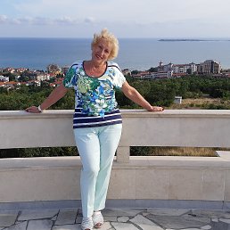 Елена, 63, Псков