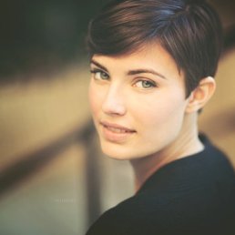 � �����