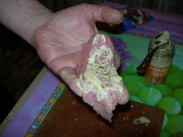 Мясо - вкусно и просто.Правильнее было бы написать