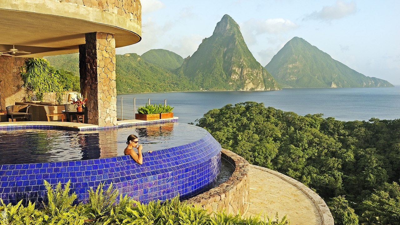  Jade Mountain, -