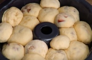 Особенный яблочный пирог на кефире.Нам нужны:Для начинки:750 г яблок (4 больших яблока)150 г ... - 6