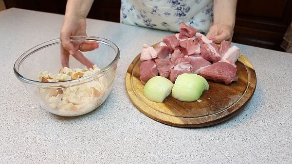 Котлеты в подливе как в столовой.ИнгредиентыДЛЯ КОТЛЕТ:900 г мяса200 г белого хлеба200-250 мл ... - 3