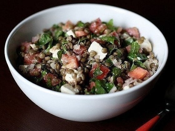 Белковый салат с чечевицей и творогом.Очень вкусный белковый салат для тех, кто решил подправить ...