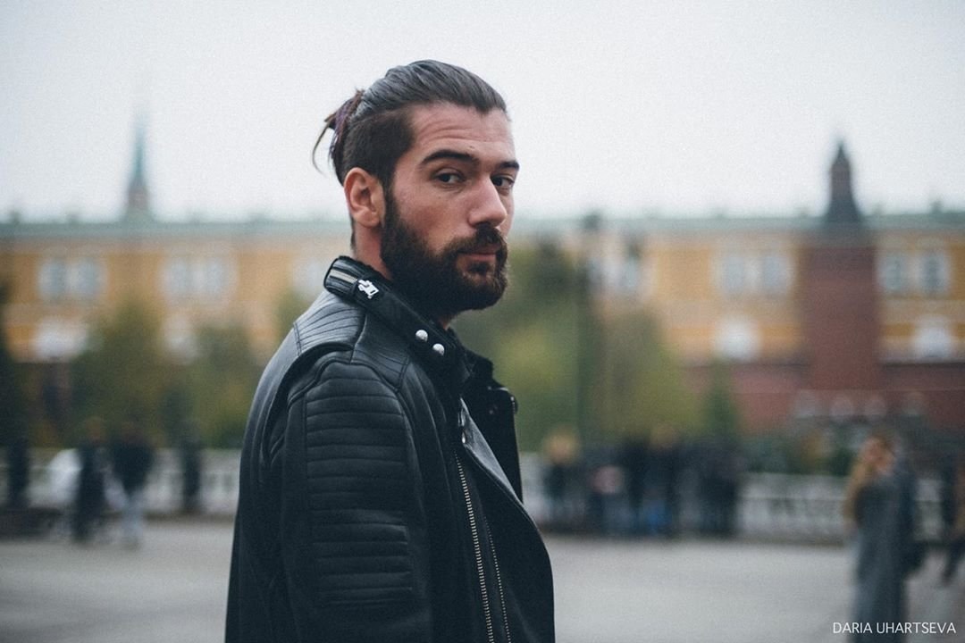 Антон лаврентьев биография личная жизнь семья Музыкант и телеведущий Антон Лаврентьев.. Мне кажется или с ... НОЧЬ Фотострана 