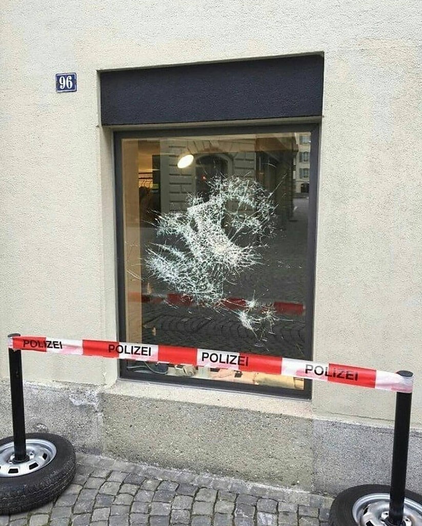        ,   :    ...