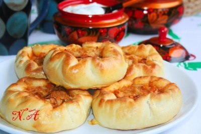 Открытые пирожки с капустой и яйцом .Ингредиенты: Для теста: 100 г однородного творога 70 г ...
