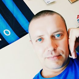 Oleg, 45, 