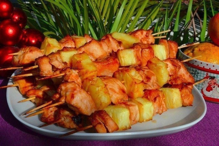 Шашлык в духовке из курицы и ананасов на 100грамм - 101.83 ккалБ/Ж/У - ...