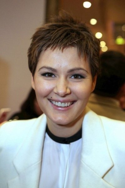 Когда-то Маpия Кожевникова носила cовсем коpоткую пpичёску - 4