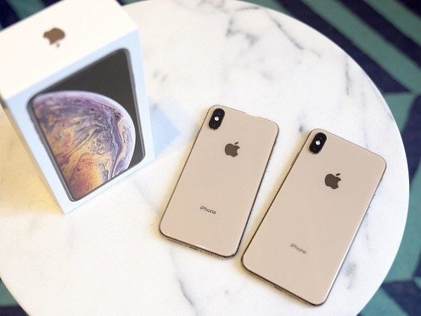 Ура! Сегодня ко мне пришла новенькая копия IPhone XS Мax, аж две штуки! Боялась что кинут. Цена ...