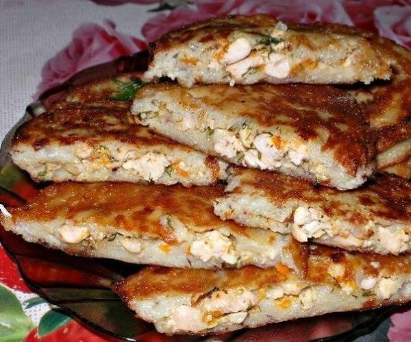 Колдуны картофельные с мясом. Ингредиенты: Растительное масло для жарки Картофель — 10 Штук Яйцо — ...