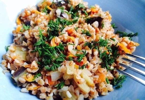 Топ-9 вкуснейших блюд с гречкой .1. Гречка-по купечески Ингредиенты: 300-400 гр. мяса 1 стакан ... - 4