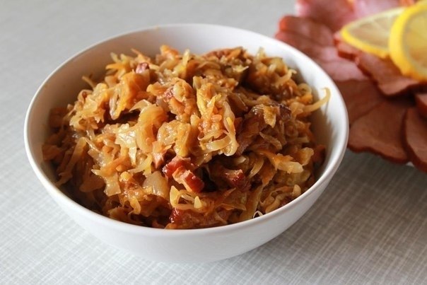 Тушеная капуста с овощами - 0% жира.Нам понадобятся:- Капуста, 1/2 небольшого кочана. - Помидоры, 2 ...