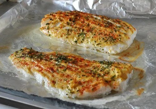 Треска, запеченная по-гречески: легко и вкусно.На 100 гр - 77 ккалбелки - 13,58жиры - 1,52углеводы - ...