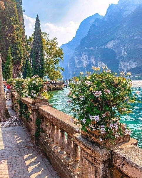 pac . Lago Di Garda