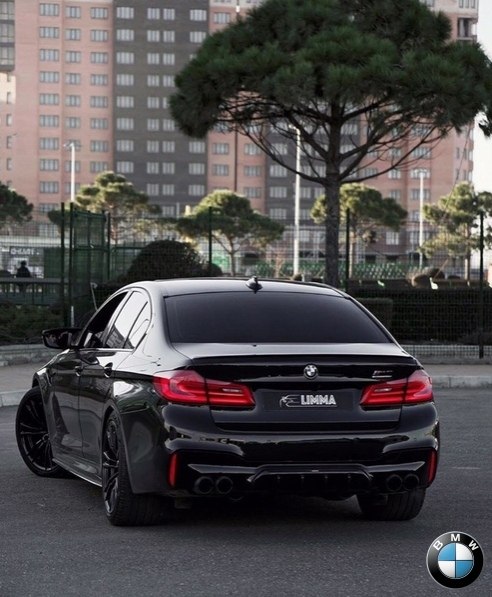 BMW M5 F90