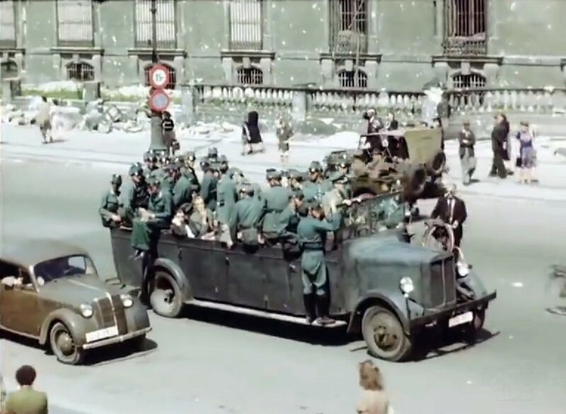 . .    .  1945 . #19@phistory | ... - 2