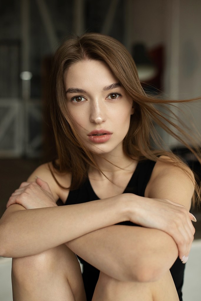 ph: [id21654858|Nicole Kamenetsky].md: [id35804179| ]mua: [id174656671| ]