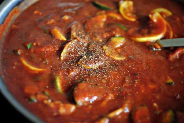Овощное рагу.Ингредиенты:Оливковое масло (для жарки) — по вкусуСливочное масло (для жарки) — по ... - 5
