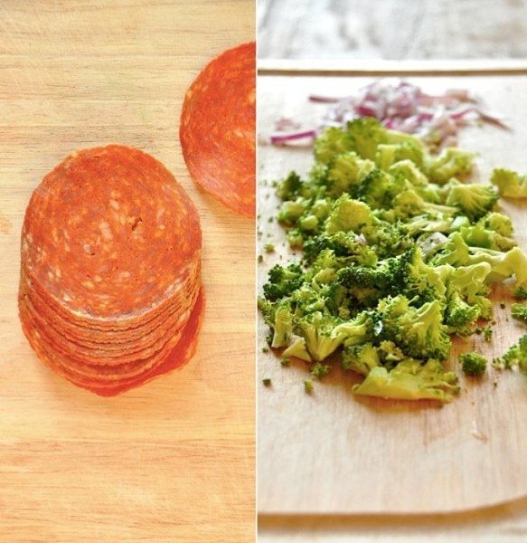 Пицца-омлет.Ингредиенты:5 яиц + водасоль и перец по вкусуброкколи и лук, мелко нарезаные (по 20 ... - 2