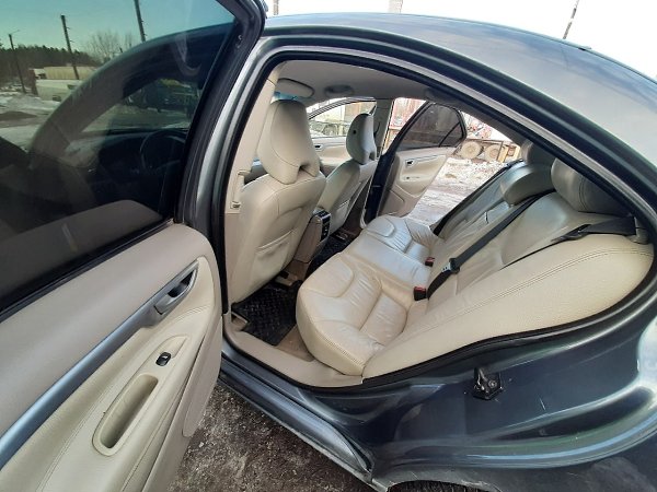 Киров. 350000р. Обмен. Volvo S60 2006. Мотор 2.4, шепчет. АКПП. Продаю хороший шведский автомобиль. ... - 7