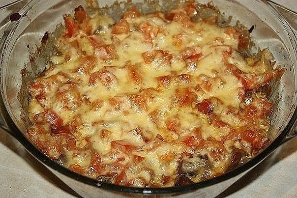 Куриная печень по-милански.Ингредиенты:600 г куриной печени150 г твердого сыра2 помидора(~200 г)1 ...