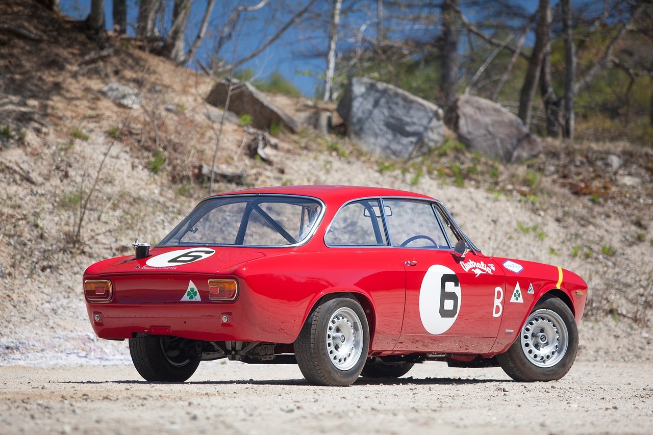 #AlfaRomeo@autocult - 2