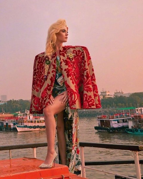 a  e  Vogue India.a a? - 3