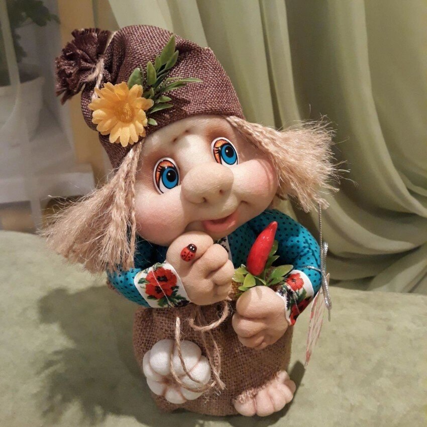 Кукла цветочный гномик из капрона