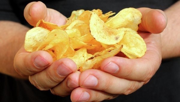 СПИСОК САМЫХ ОПАСНЫХ ДЛЯ ЗДОРОВЬЯ ПРОДУКТОВ. 1. Глутамат натрия (Е621). Продукты, содержащие добавку ...