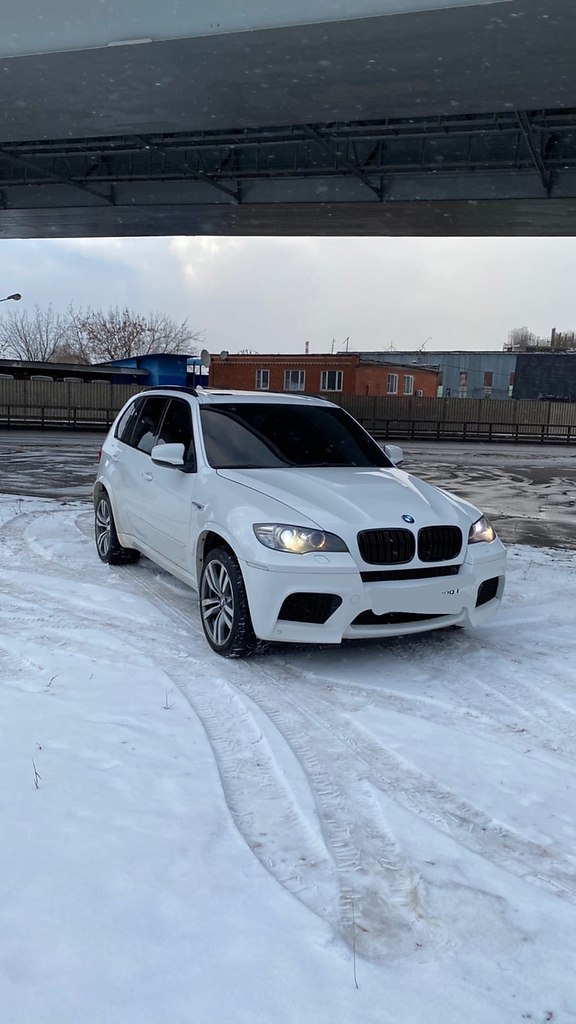 BMW X5M 2009 .555  138 000         ... - 5