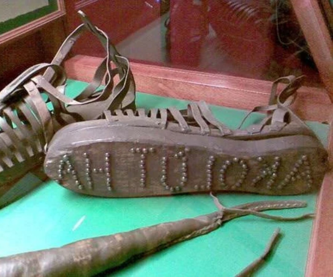 фото древняя греция обувь