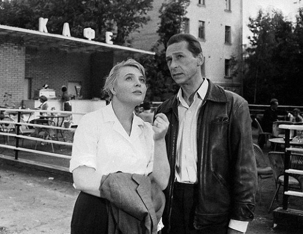 #Вэтотдень в 1968 году на экраны страны вышел фильм Татьяны Лиозновой «Три тополя на Плющихе» по ... - 2