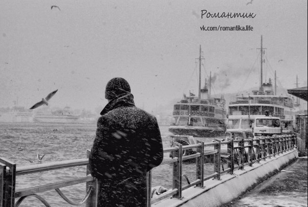 Я дверь, к которой нет ключа; Мне жребий тягостный достался, Мной кто-то хлопнул сгоряча И ключ ...