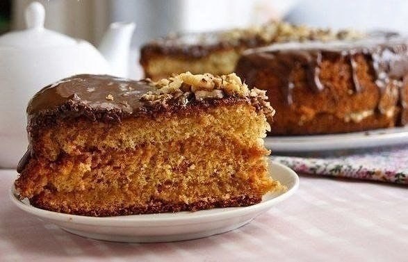 Очень вкусный нежный медовый бисквит .Очень вкусный нежный бисквит, в меру пахнет медом, тает во ...