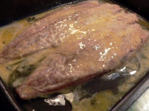Шницель из скумбрии.Ингредиенты: скумбрия - 2 шт яйцо - 1 шт соль по вкусу сметана - 2 ст.л. масло ... - 4