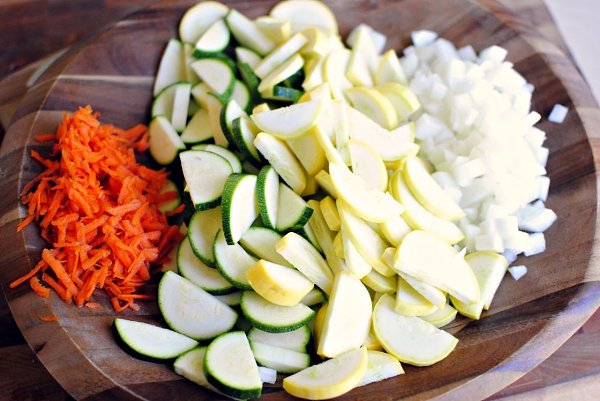 Овощное рагу.Ингредиенты:Оливковое масло (для жарки) — по вкусуСливочное масло (для жарки) — по ... - 2