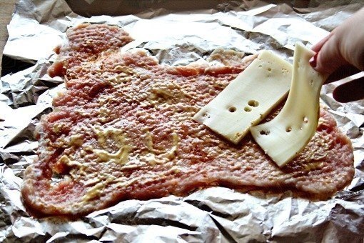 Свинина с ветчиной и сыром. Простое, однако очень вкусное блюдо, а красиво подав его к столу ни кого ... - 4