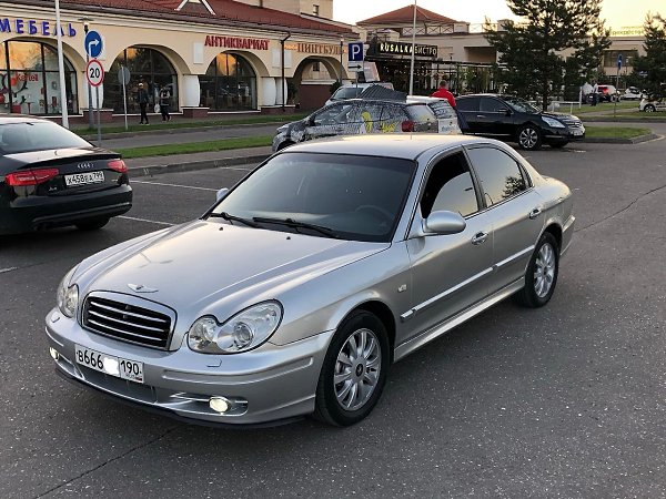 Рассмотрю варианты обмена.Hyundai Sonata EF 2004 год, 2.0 ATСостояние среднее, были и ДТП, и окрасы, ...