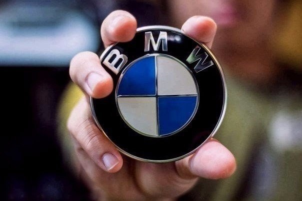 C oo  BMW o 
