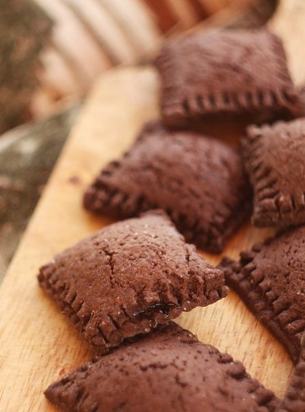 Шоколадное печенье с яблочным джемом. Умопомрачительное хрустящее печенье с яблочным джемом. ... - 8
