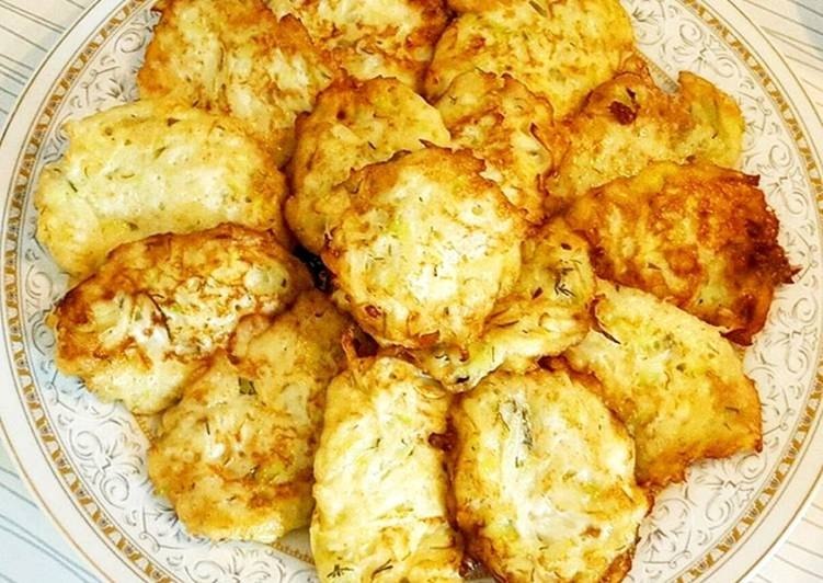 Кабачково-сырные оладьи.На 100 гр - 158 ккал белки - 6.26 жиры - 2.64 углеводы - ...