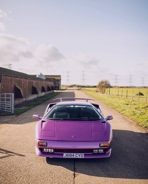 Lamborghini Countach vs Diablo! - 3