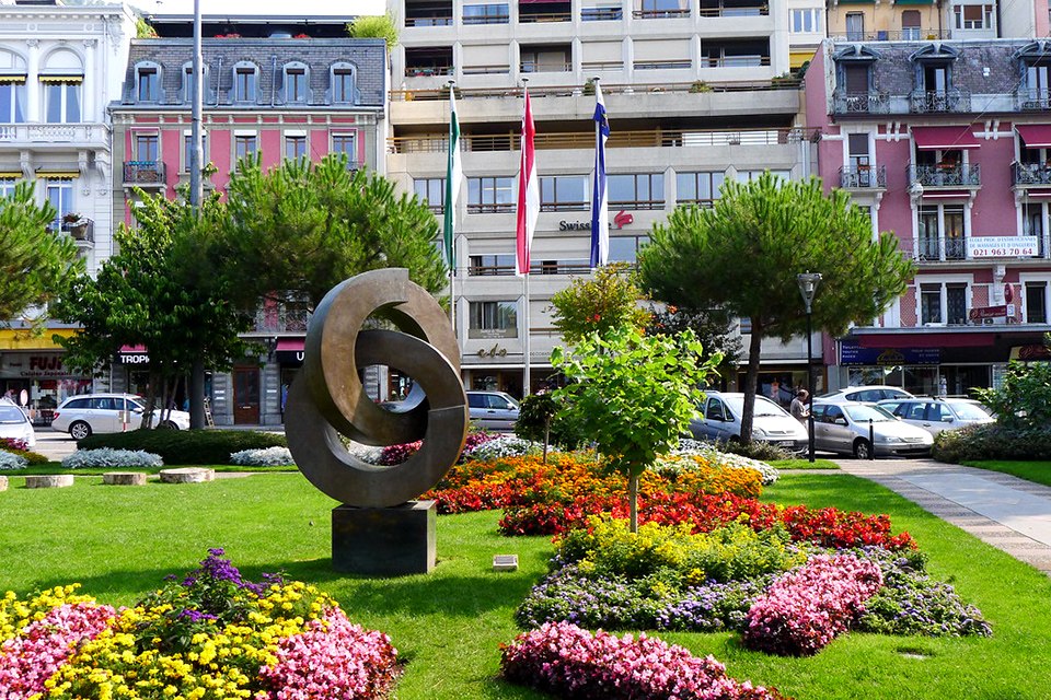 Ш (MONTREUX),.  25     ,     ... - 2