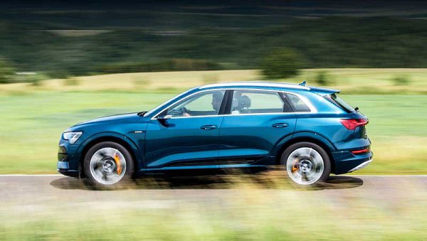 Audi e-tron: в России начались продажи электрического кроссовера.Российское правительство Audi ...