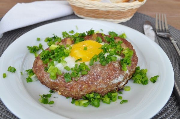 Куриные шницели с яйцом и сыром. .на 100грамм - 182.85 ккалБ/Ж/У - ...