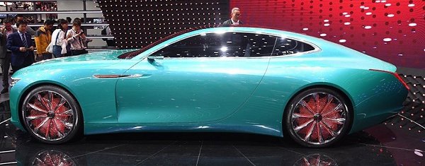    Hongqi EJing GT - 3