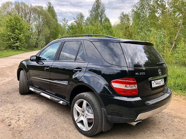 Москва.Ml500 дорест 306 лс, автомат 7стПробег 250По кузову весь целый, есть косметические окрасы от ... - 6