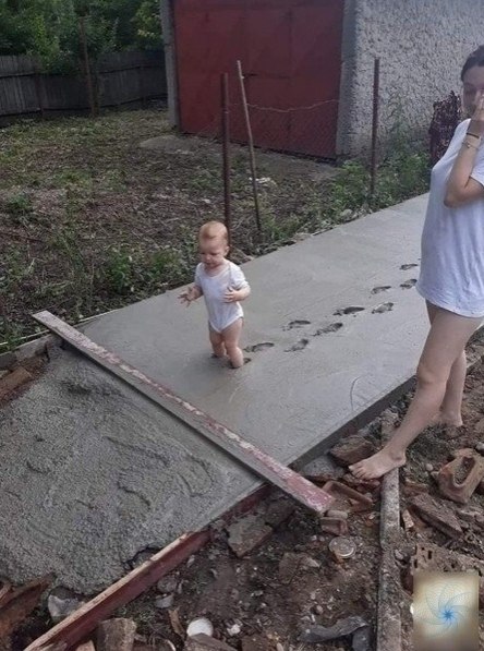    ))